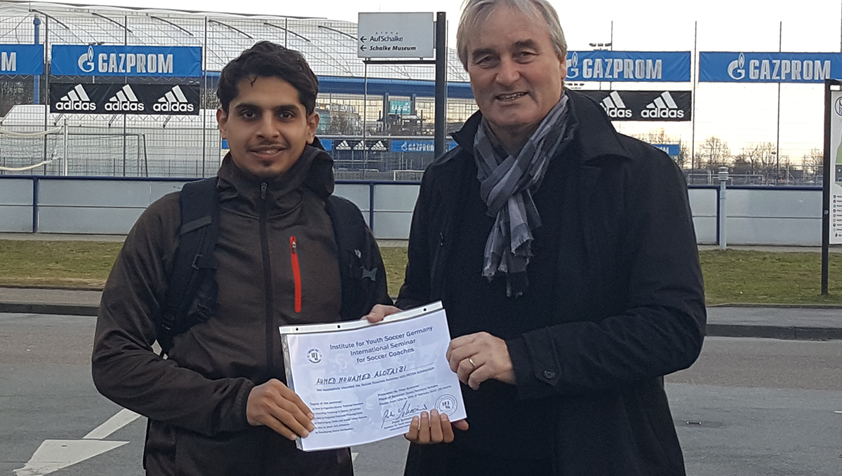 Ahmed Alotaibi receives the Certificate for the 5-days-seminar with Peter Schreiner