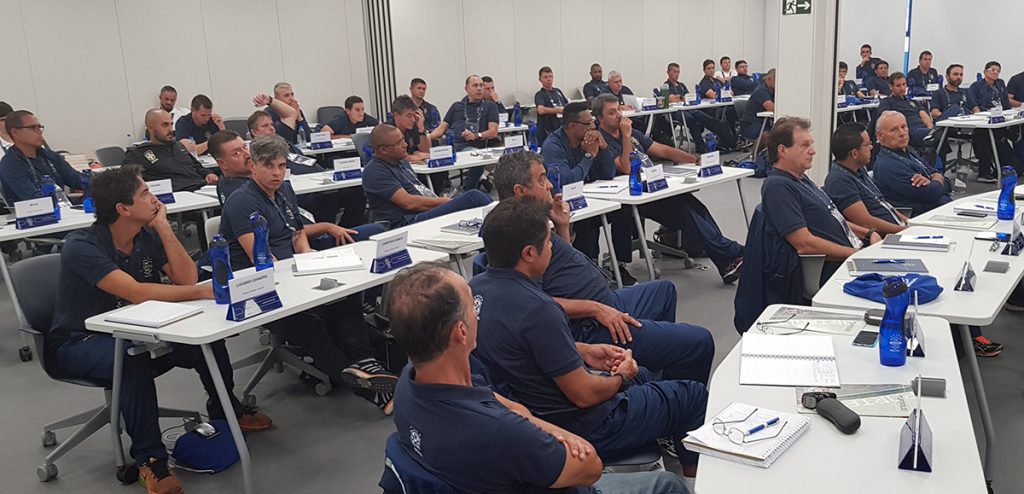 v.l.: Joao Camargo (Organisation CBF Academy), Mauricio Marques (Coordenador CBF Academy), Peter Schreiner (Referent), Israel Teoldo (Referent), Henrique Daimond (Organisation CBF Academy).